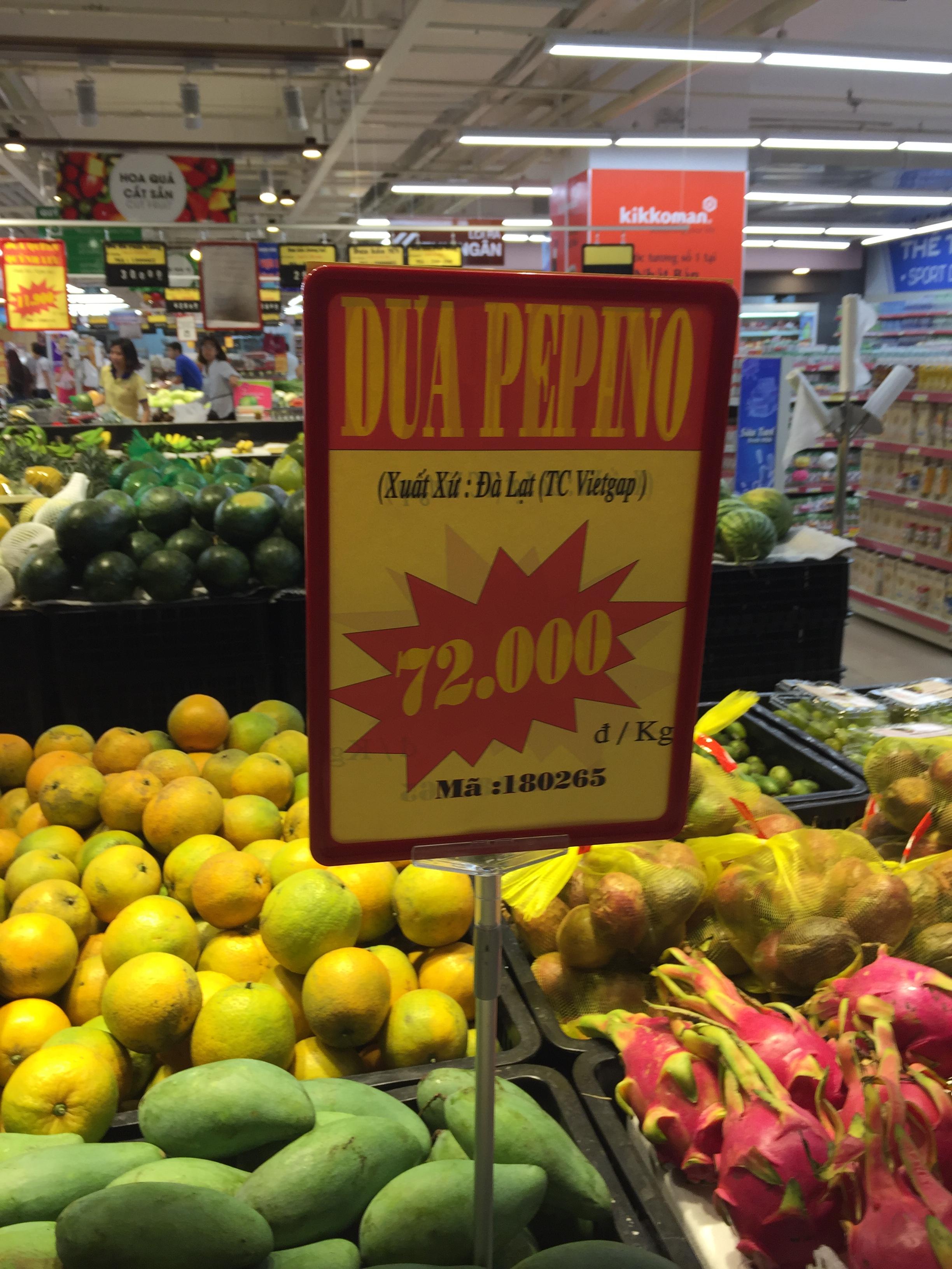 Hết nh&oacute;t Nhật, d&acirc;n H&agrave; Nội lại 'ph&aacute;t sốt' với dưa Pepino Đ&agrave; Lạt